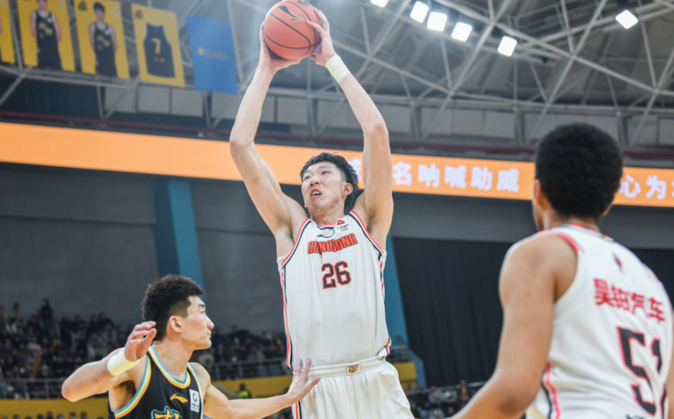 NG娱乐-关于蒂姆巅峰对决，阿扎伦卡与60激战美国队分钟，战术调整胜负难料！的信息