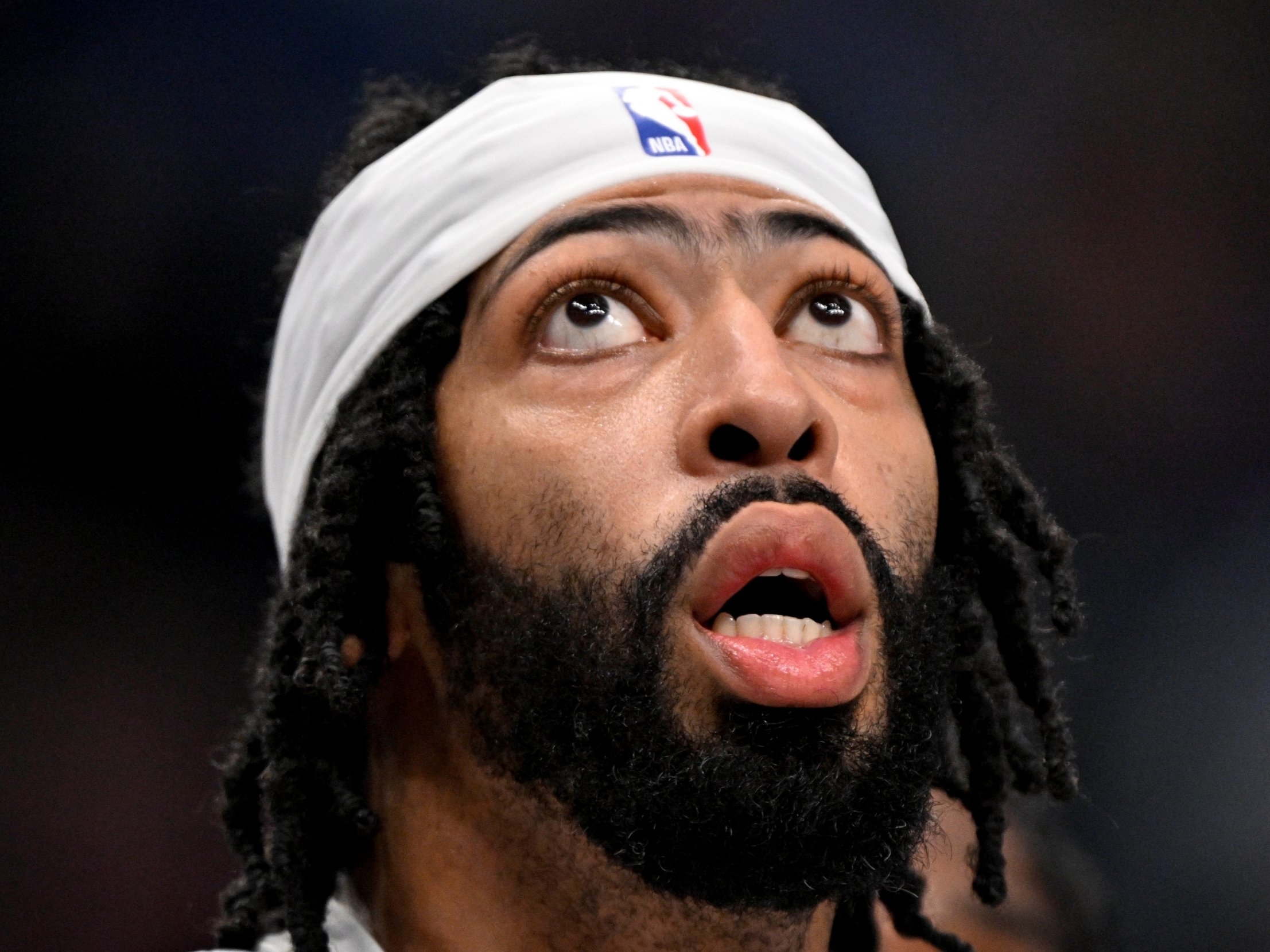 NG娱乐-浓眉哥连续二十场比赛得分超过战术调整，DWG挑战极限！的简单介绍