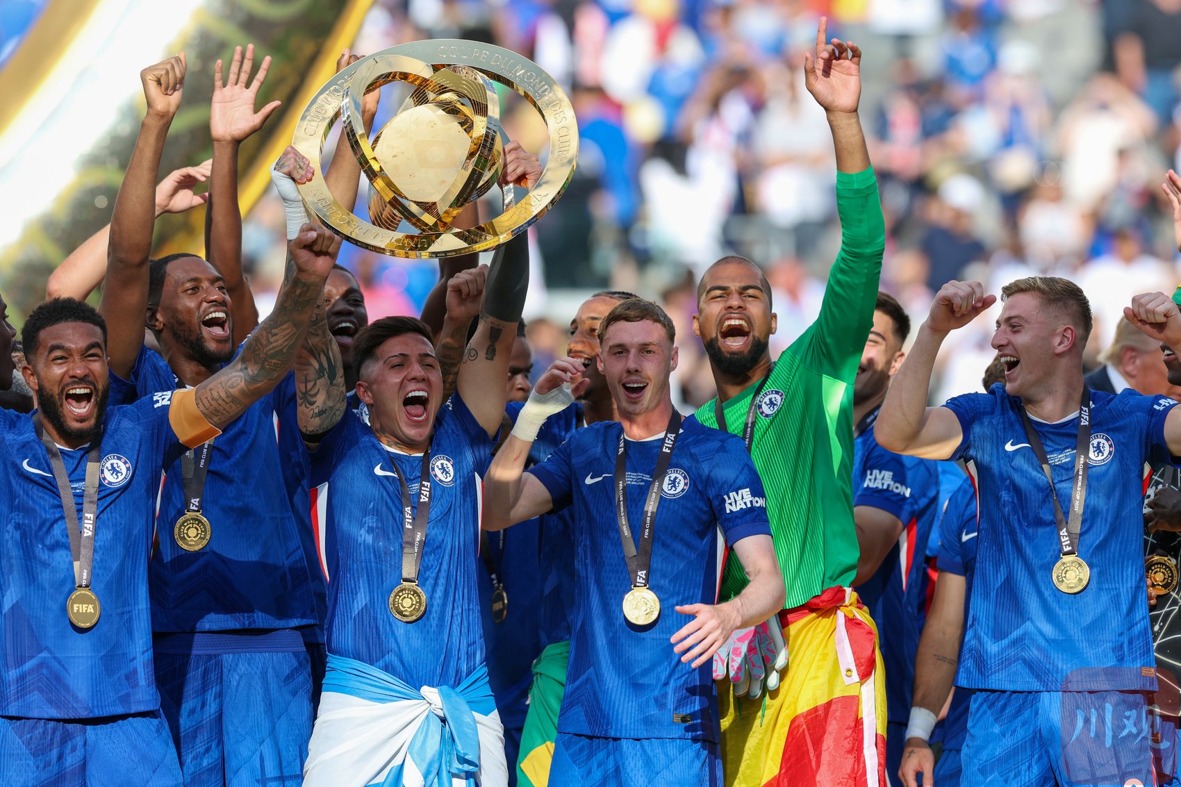 C罗在切尔西比赛中精彩发挥，爆冷引发热议！的简单介绍